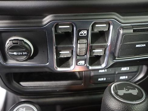 Used 2021 Jeep Wrangler Unlimited Sport image 35