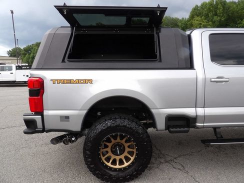Used 2023 Ford F250 Platinum w/ Tremor Off-Road Package AWD/4WD image 57