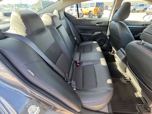 Used 2024 Nissan Altima 2.5 SR image 30