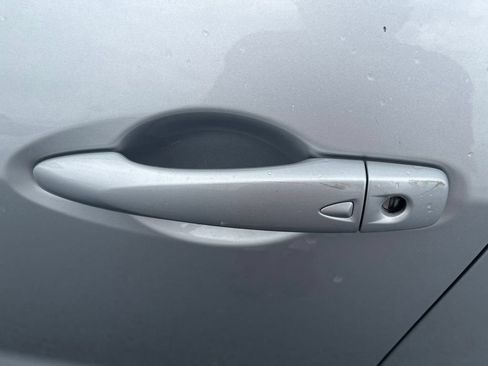 Used 2020 Nissan Kicks SR w/ SR Premium Package FWD image 16