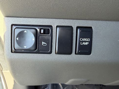 Certified 2020 Nissan Frontier SV w/ Midnight Edition Floor Mats RWD image 15