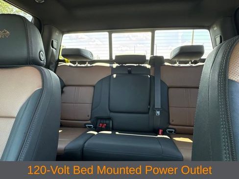 Used 2026 Chevrolet Silverado 2500 High Country w/ Technology Package AWD/4WD image 23