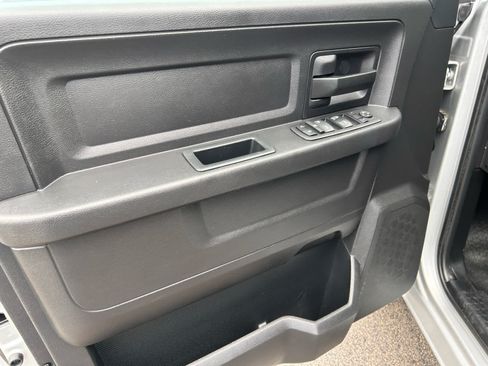 Used 2017 RAM 1500 Tradesman w/ Popular Equipment Group RWD image 9