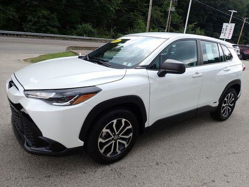 Certified 2024 Toyota Corolla Cross AWD Hybrid image 10