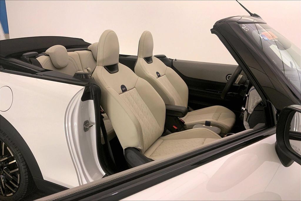 Used 2026 MINI Cooper S FWD image 6