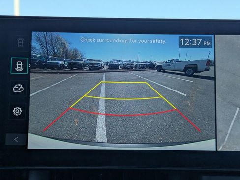 Used 2025 Kia Carnival SX w/ SX Dark Edition Package image 21