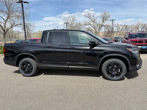 New 2026 Honda Ridgeline Black Edition image 3