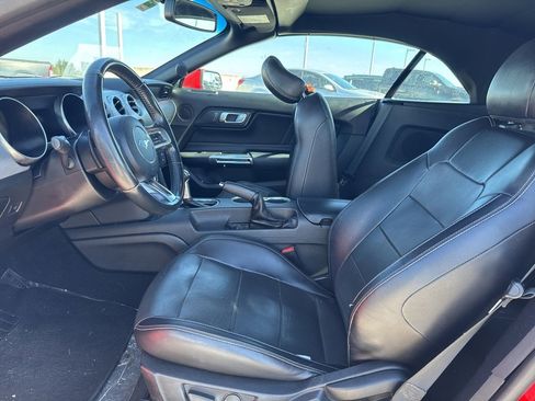 Used 2020 Ford Mustang Premium image 15