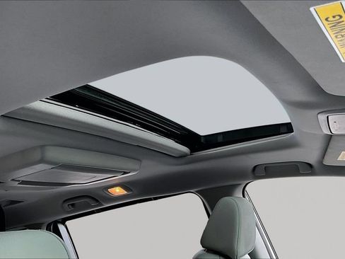 Used 2023 Honda Odyssey Touring image 22