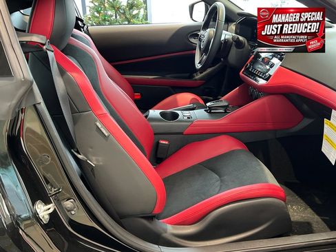New 2025 Nissan Z Performance w/ Floor Mat Package RWD image 15