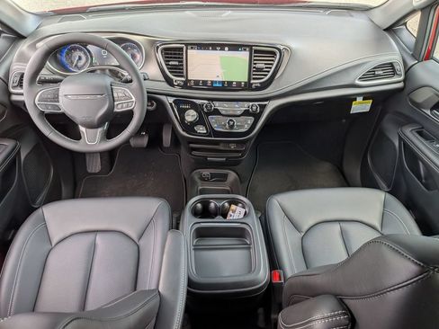 New 2027 Chrysler Pacifica Select w/ Family Tech Group FWD image 29