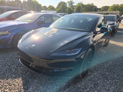 Used 2025 Tesla Model 3 Long Range RWD image 1