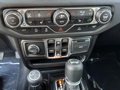 New 2025 Jeep Wrangler Sport S image 25