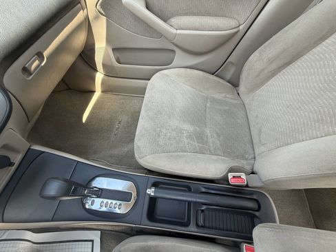 Used 2003 Honda Civic Hybrid Sedan image 25