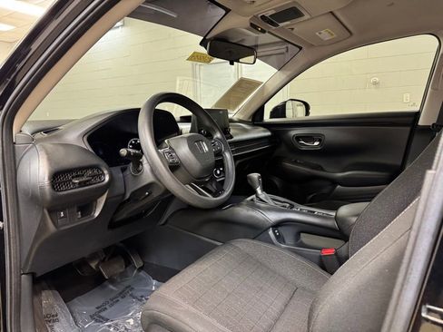 Used 2025 Honda HR-V LX image 12
