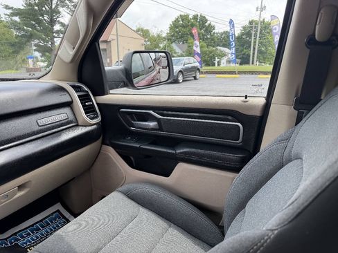 Used 2020 RAM 1500 Big Horn AWD/4WD image 17