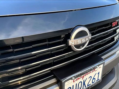 Certified 2025 Nissan Kicks SR image 31