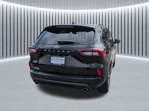 Used 2023 Ford Escape ST-Line w/ Tech Pack #1 FWD image 5