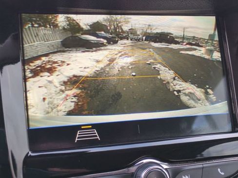 Certified 2019 Chevrolet Trax LT w/ LT Convenience Package image 15