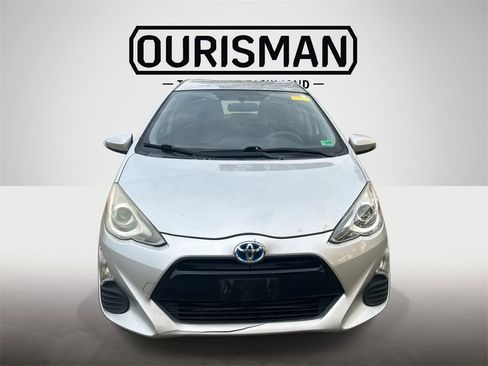 Certified 2016 Toyota Prius C Two image 8
