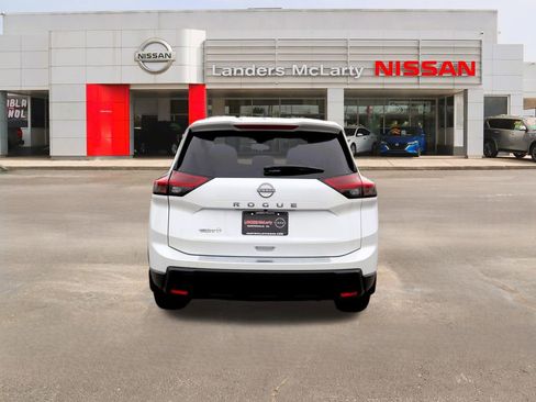 New 2026 Nissan Rogue SV w/ Cold Weather Package FWD image 4