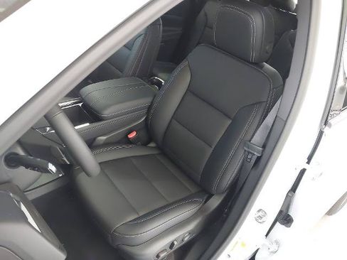 New 2026 Chevrolet Traverse LT w/ Sun and Wheel Package AWD/4WD image 23