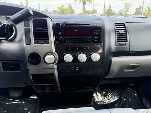 Used 2013 Toyota Tundra 2WD Double Cab image 17
