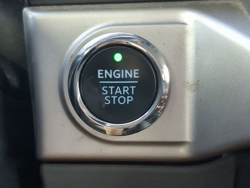 Used 2022 Ford F150 XLT w/ Equipment Group 302A High RWD image 28