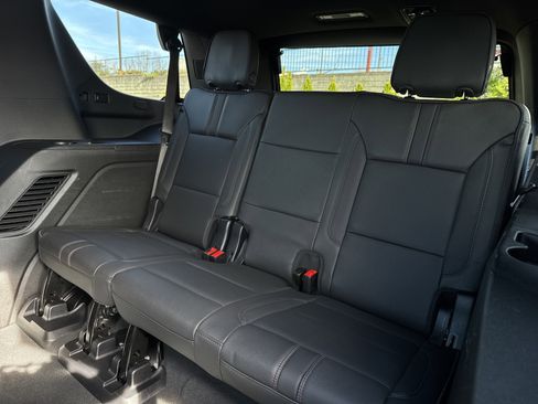 Used 2024 Chevrolet Tahoe RST w/ Luxury Package image 33