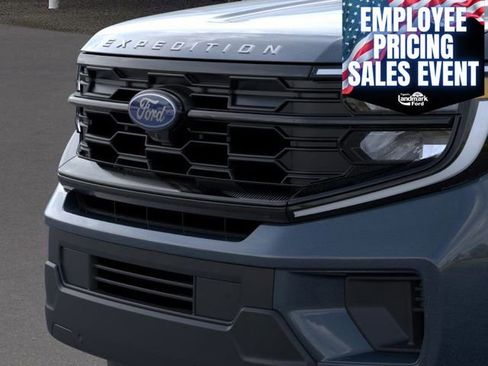 New 2026 Ford Expedition Active AWD/4WD image 17
