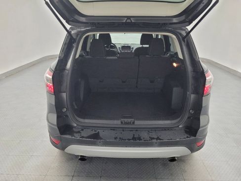 Used 2017 Ford Escape SE w/ Equipment Group 201A FWD image 29