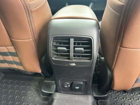 Used 2024 Ford Bronco Sport Outer Banks w/ Tech Package AWD/4WD image 35