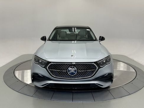 Used 2025 Mercedes-Benz E 350 Sedan image 2