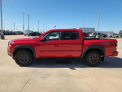 Certified 2025 Nissan Frontier Pro-X RWD image 8