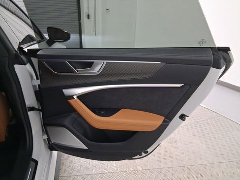 Used 2025 Audi RS 7 Performance image 31