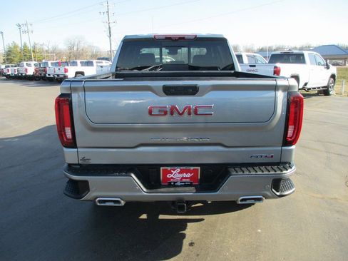 Used 2024 GMC Sierra 1500 AT4 w/ Technology Package image 6