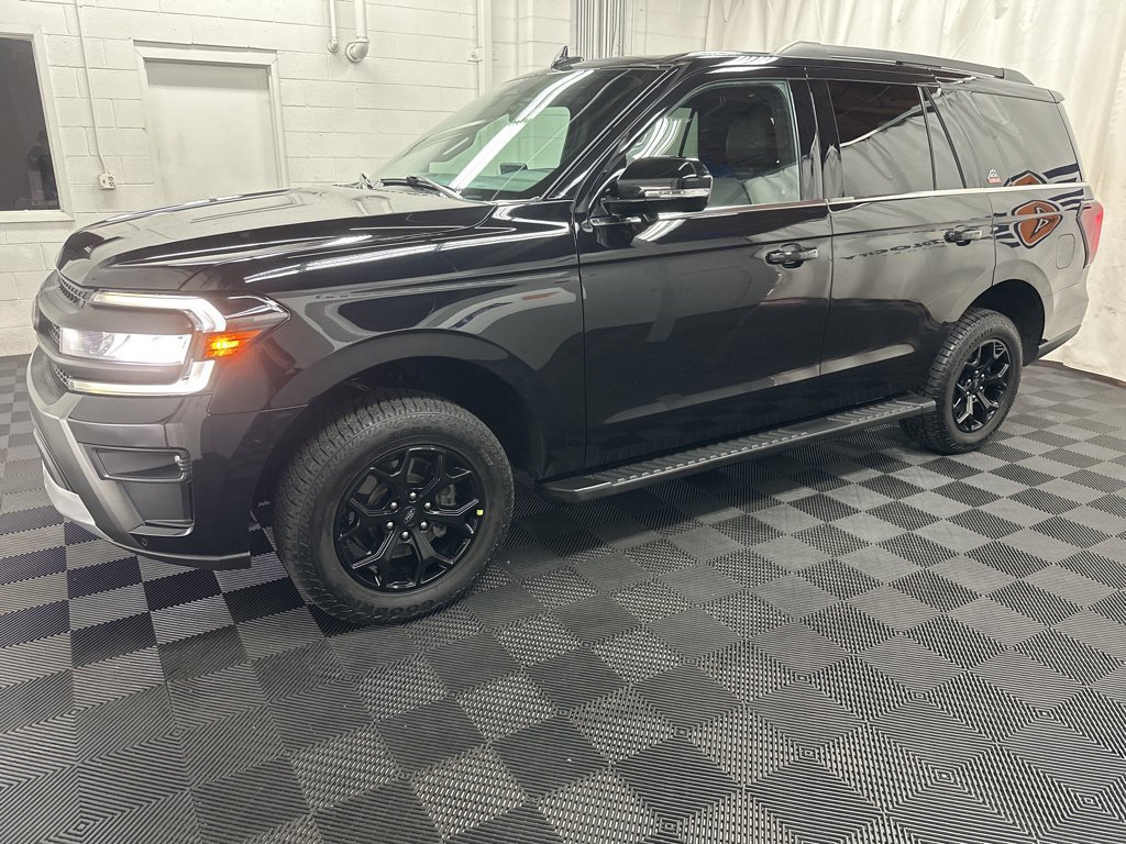 Used 2024 Ford Expedition Timberline AWD/4WD image 2