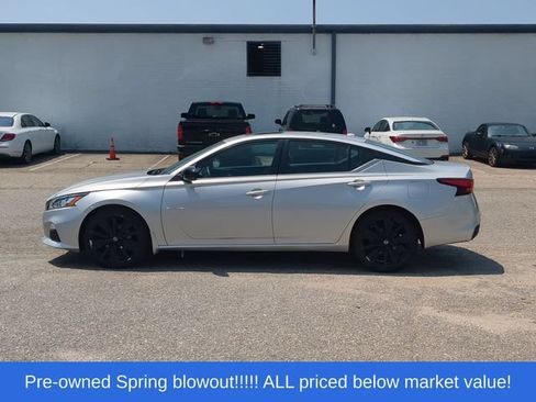Used 2020 Nissan Altima 2.5 SR w/ Premium Package AWD/4WD image 10