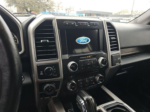 Used 2018 Ford F150 Lariat w/ Equipment Group 502A Luxury image 12