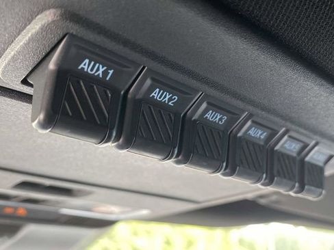 Used 2023 Ford F150 Raptor AWD/4WD image 39