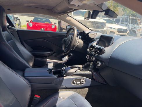 Used 2020 Aston Martin V8 Vantage Coupe RWD image 8