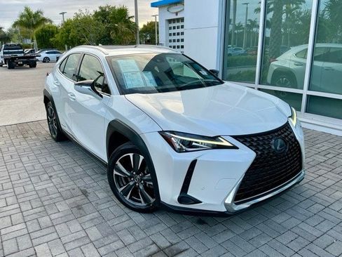 Used 2021 Lexus UX 250h w/ Premium Package image 1