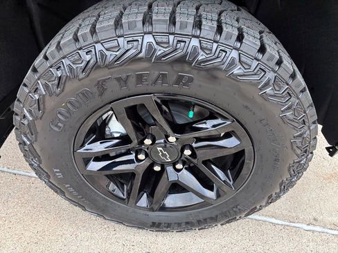 New 2026 Chevrolet Silverado 1500 LT Trail Boss AWD/4WD image 4