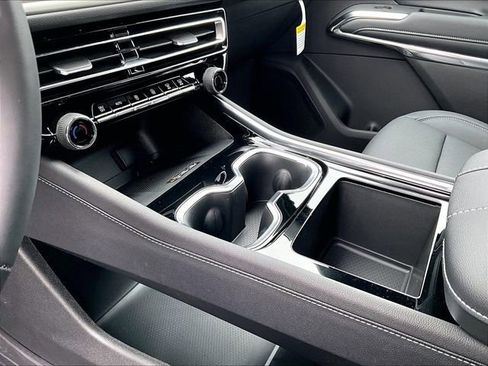 New 2026 Chevrolet Traverse LT w/ Sun and Wheel Package image 13