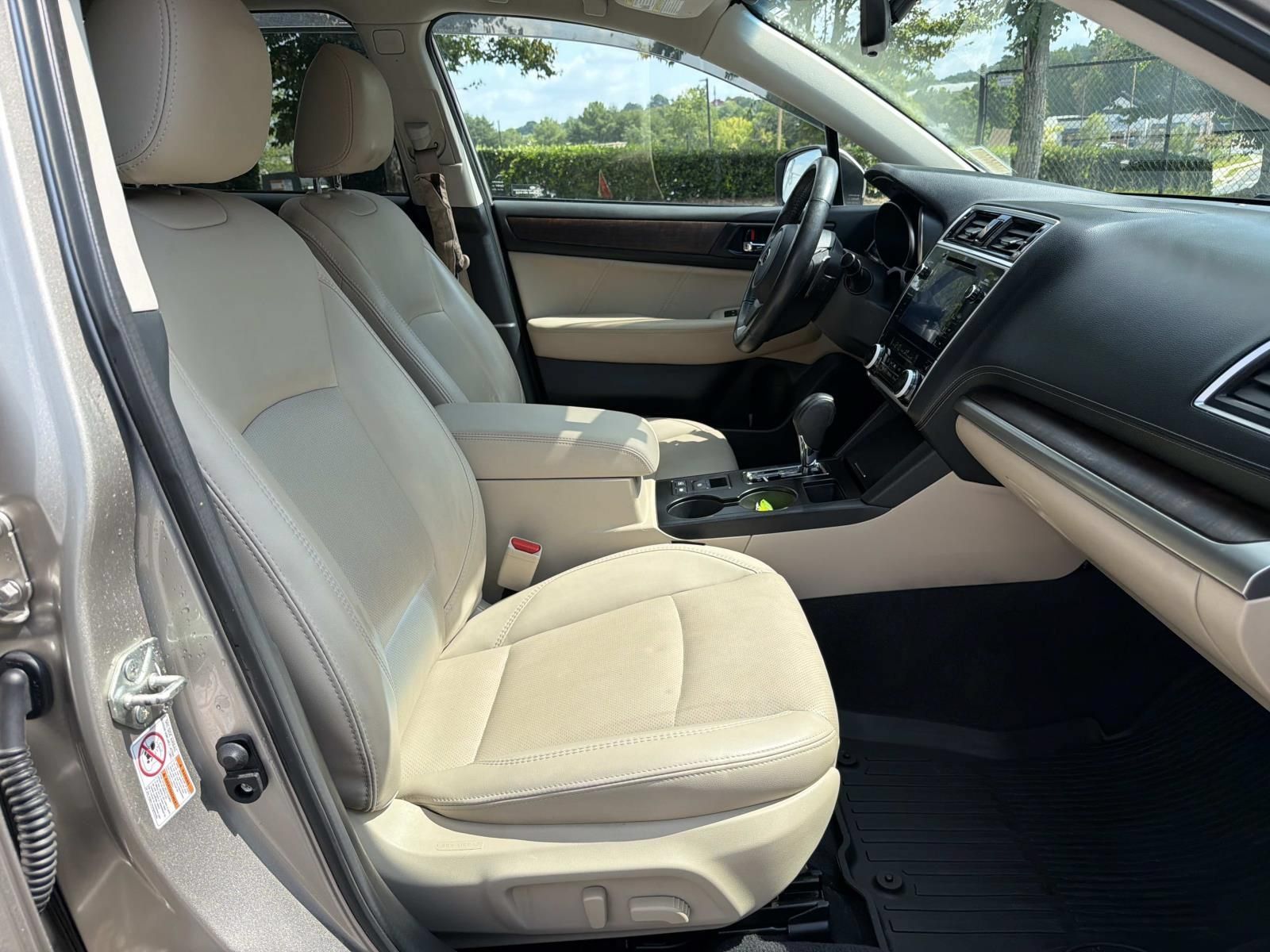 Used 2019 Subaru Outback 2.5i Limited w/ Popular Package #2 AWD/4WD image 14
