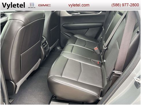 Used 2023 Cadillac XT5 Premium Luxury image 11