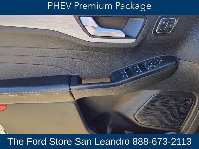 Used 2025 Ford Escape SE w/ PHEV Premium Package FWD image 21