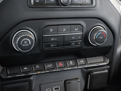 Used 2022 Chevrolet Silverado 1500 Custom RWD image 32