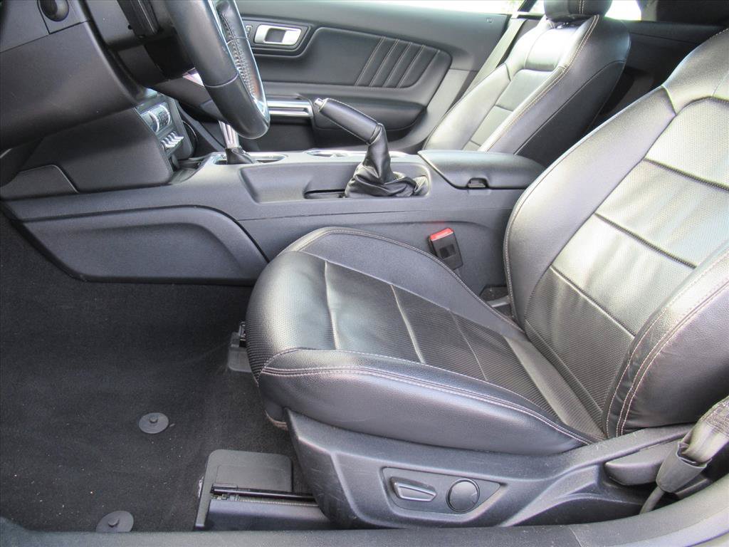 Used 2021 Ford Mustang Premium RWD image 13