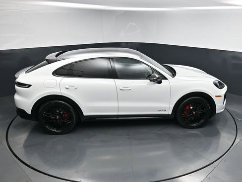 New 2026 Porsche Cayenne GTS AWD/4WD image 19